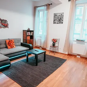 https://apt-central-4.vienna-besthotels.com